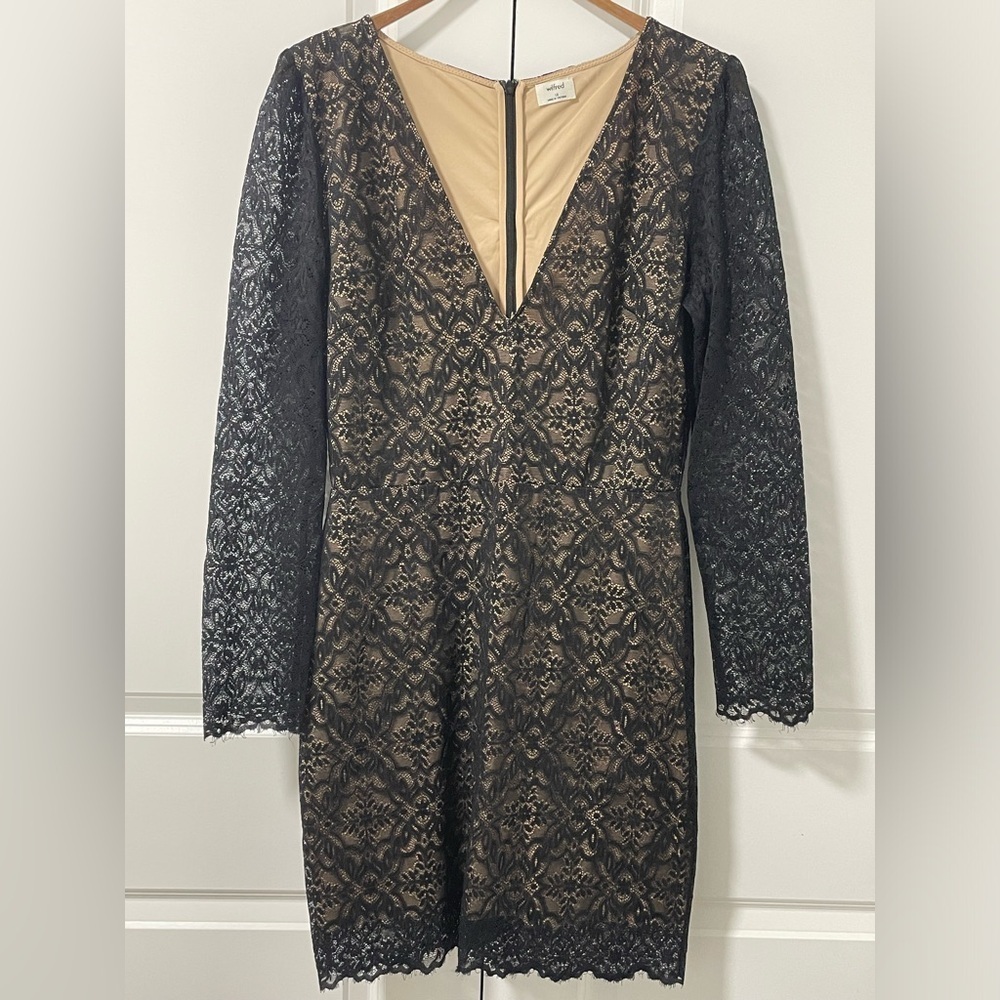 ARITZIA- Wilfred black body con lace dress